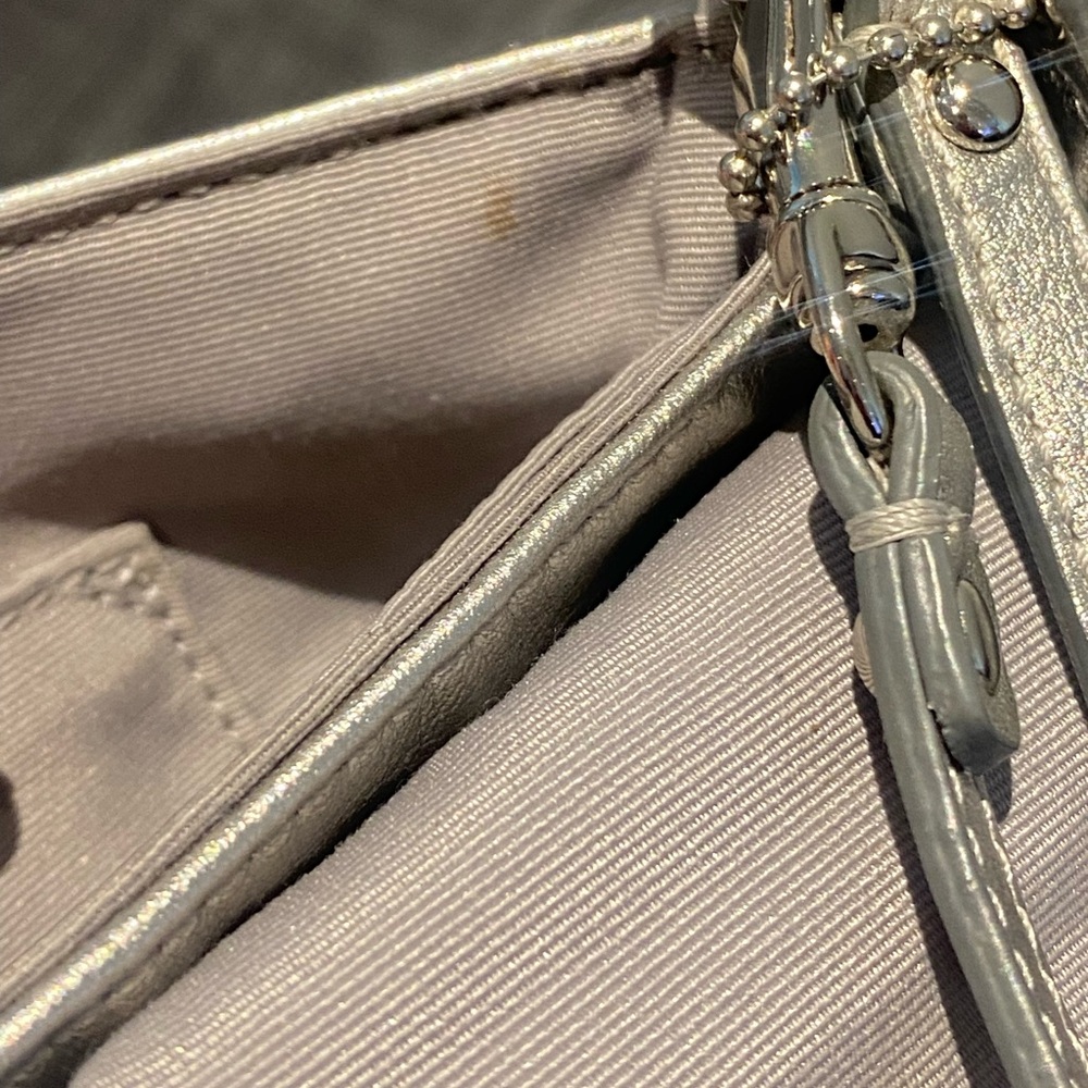 Coach Wristlet in Silver/Gold Depending on Lighting - Picture 12 of 13